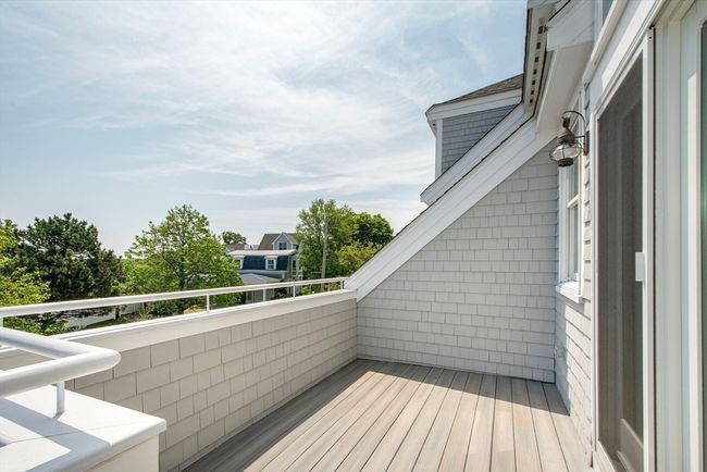 APT-2 - 6 State Park Rd, Condo with 2 bedrooms, 3 bathrooms and 2 parking in Hull MA | Image 5