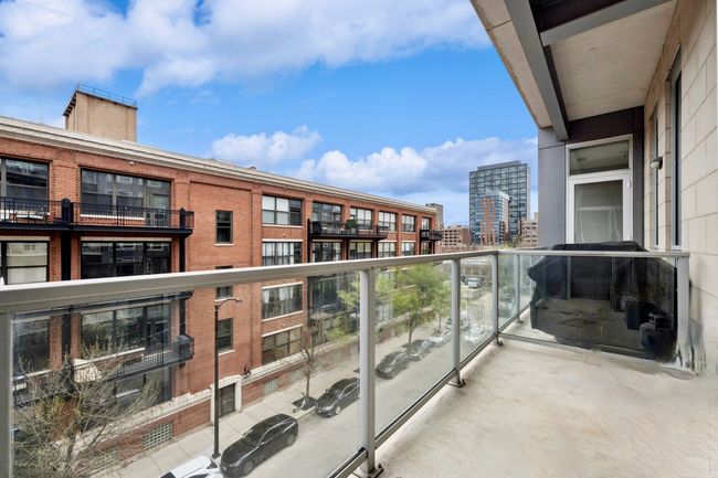 UNIT-4S - 122 S Aberdeen St, Condo with 3 bedrooms, 3 bathrooms and 1 parking in Chicago IL | Image 8