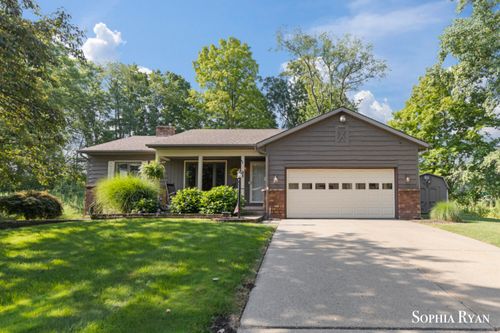 86 Carl Dr Ne, Ada, MI, 49301-9504 | Card Image
