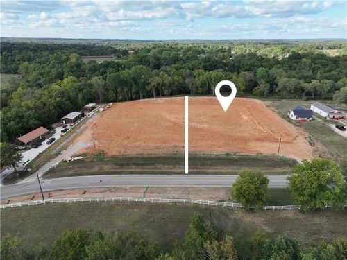 910 E Pickens Rd, Pea Ridge, AR, 72751-2102 | Card Image