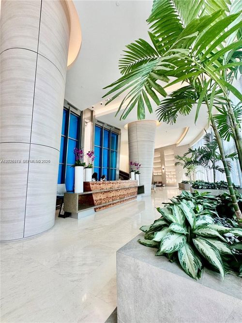 5307-18201 Collins Ave, Sunny Isles Beach, FL, 33160-5107 | Card Image