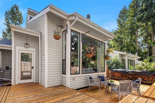 apt-4-1400 Bellevue Way Se, Bellevue, WA, 98004-7148 | Card Image