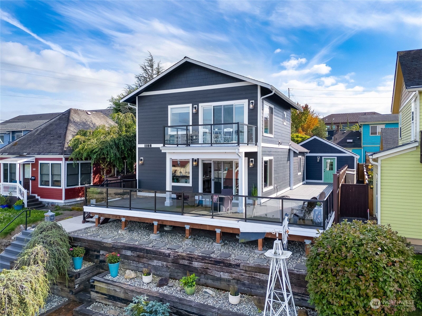 Wall St, Everett, WA 98201