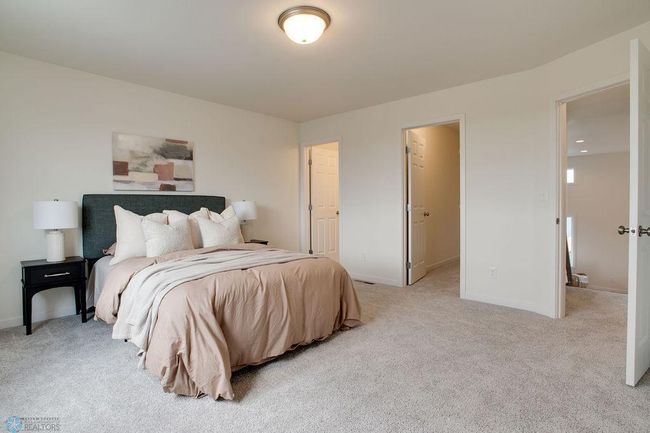 Primary Bedroom | Image 16
