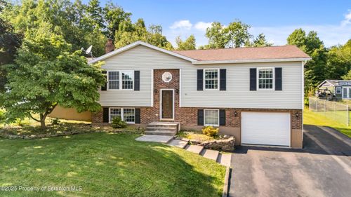 28 Overlook Rd, Nanticoke, PA, 18634-1560 | Card Image