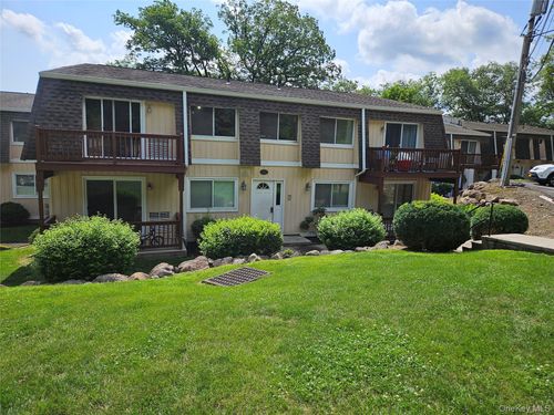 7-18 Pavilion Ridge Way, Suffern, NY, 10901-4664 | Card Image