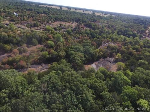 8301 S Rock Creek Loop, Tishomingo, OK, 73460-4449 | Card Image