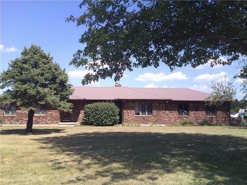 27061 Willow Dr, Paola, KS, 66071-4109 | Card Image