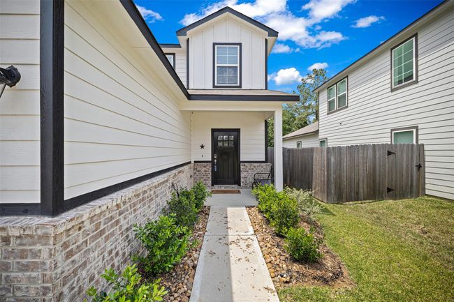 10718 Soapberry Ct, House other with 4 bedrooms, 3 bathrooms and 3 parking in Tomball TX | Image 4