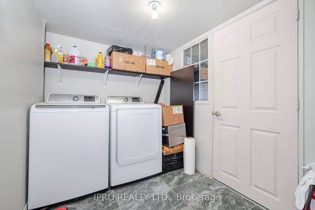 19 Citronella Lane, House other with 6 bedrooms, 4 bathrooms and 4 parking in Brampton ON | Image 17