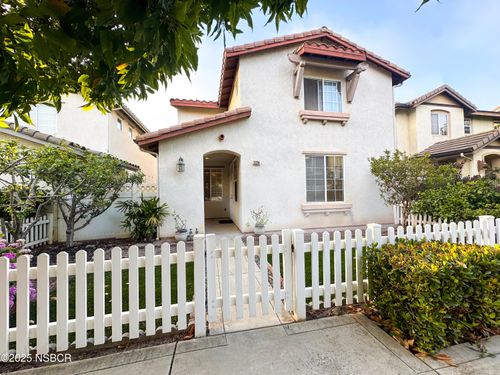 2226 Nightshade Ln, Santa Maria, CA, 93455-1383 | Card Image