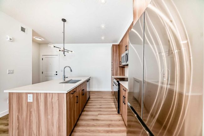 8202 - 1802 Mahogany Boulevard Se, Condo with 1 bedrooms, 2 bathrooms and 1 parking in Calgary AB | Image 8