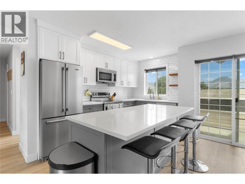 20-1876 Tranquille Rd, Kamloops, BC, V2B3L8 | Card Image