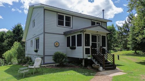 842 Upper Turriff Rd, L'amable, ON, K0L2L0 | Card Image
