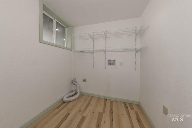 2445 Orchard Rd, House other with 4 bedrooms, 3 bathrooms and 4 parking in Council ID | Image 32