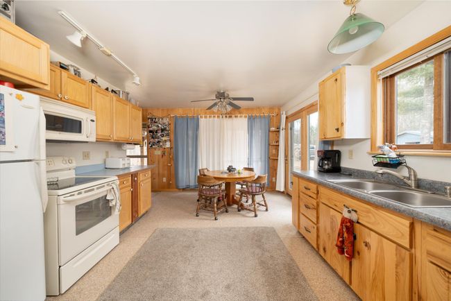 52383 Eagle Point Spur, House other with 2 bedrooms, 2 bathrooms and null parking in Bigfork MN | Image 11