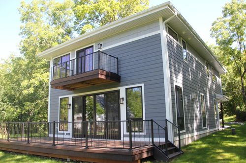 34215 Venice Park Rd, Delafield, WI, 53018-1322 | Card Image