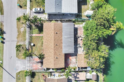 19050 Sw 125th Ave, Miami, FL, 33177-3822 | Card Image