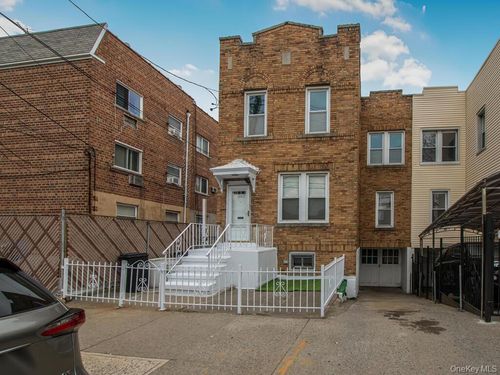 1062 Calhoun Ave, Bronx, NY, 10465-1911 | Card Image