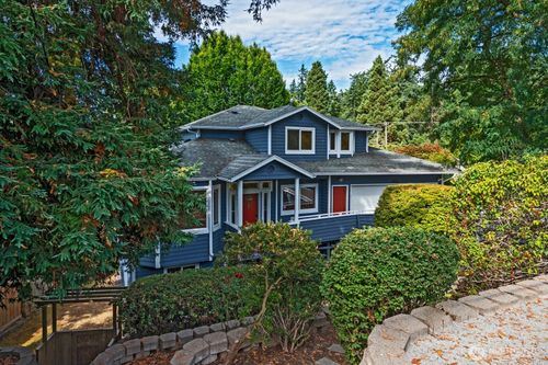 8435 Fauntleroy Pl Sw, Seattle, WA, 98136-2409 | Card Image