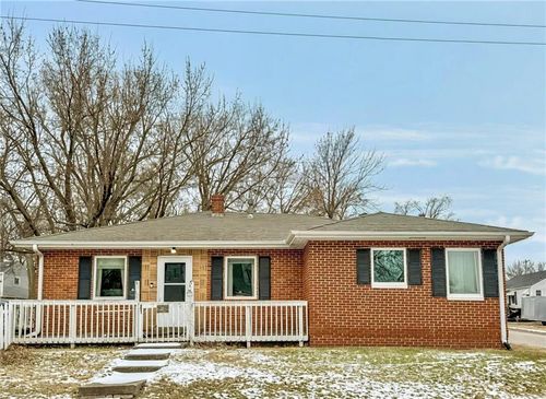 320 Edwards St, Maryville, MO, 64468-2423 | Card Image