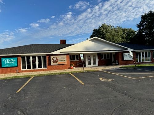 718a-718 N Bridge St, Yorkville, IL, 60560-1103 | Card Image