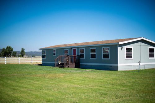 2806 Front St, Malin, OR, 97632-9777 | Card Image