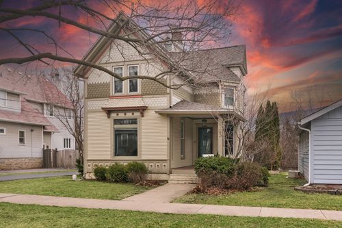 123 Raymond Ave, BARRINGTON, IL, 60010-3016 | Card Image