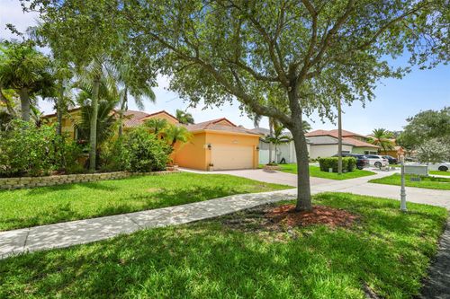 16332 N Segovia Cir, Fort Lauderdale, FL, 33331 | Card Image
