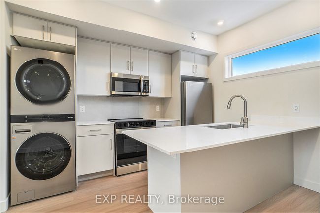 UNIT-7 - 158 Laval St, Home with 2 bedrooms, 1 bathrooms and null parking in Vanier ON | Image 7