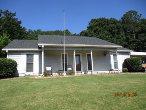 37 Lee Rd, Phenix City, AL, 36870 | Card Image