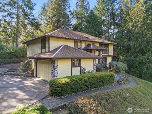 7861 University Point Circle Ne, Bremerton, WA, 98311 | Card Image
