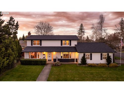 905 Nw 19th St, McMinnville, OR, 97128 | Card Image