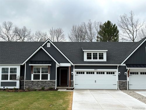 30-283 Canyon Creek Ct, Howell, MI, 48843-9204 | Card Image