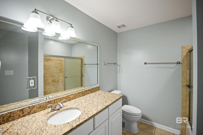 Bathroom | Image 43