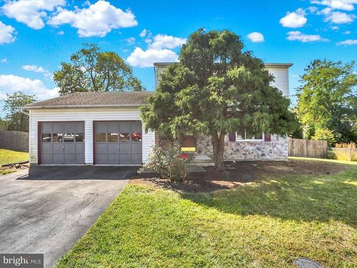 110 Fairview Dr, HARRISBURG, PA, 17112-2971 | Card Image