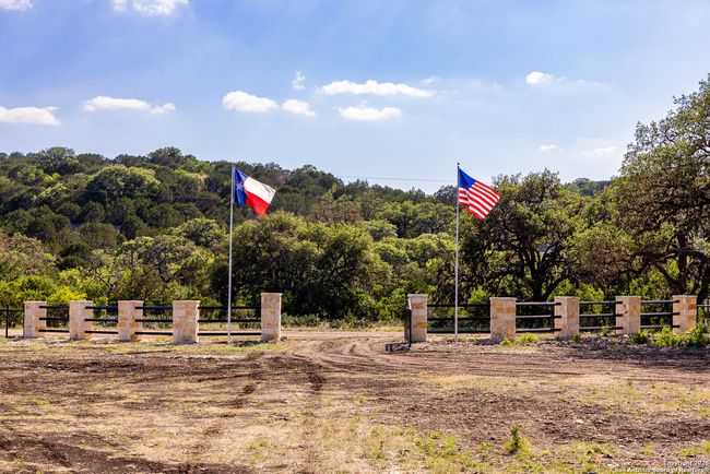 14910 Bullhead Rd, Home with 3 bedrooms, 1 bathrooms and null parking in Rocksprings TX | Image 24