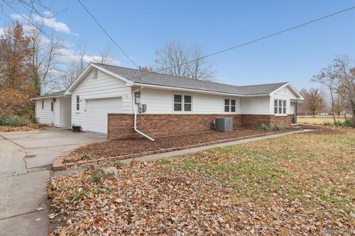 15635 Martinsville Rd, Van Buren Township, MI, 48111-3071 | Card Image