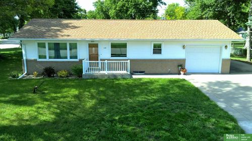 822 W Nobes Rd, York, NE, 68467-4002 | Card Image