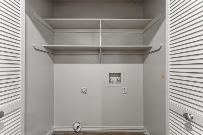 Washer/Dryer Hook Up | Image 23