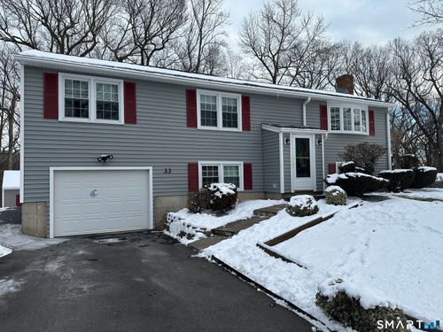 33 Sky View Cir, Hamden, CT, 06514-1512 | Card Image
