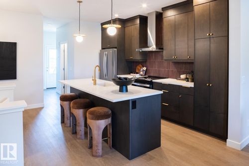 12531 34 Ave Sw, Edmonton, AB, T6W5T6 | Card Image