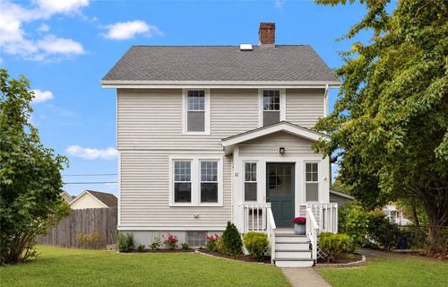 12 Blackwell Pl, Newport, RI, 02840-1408 | Card Image