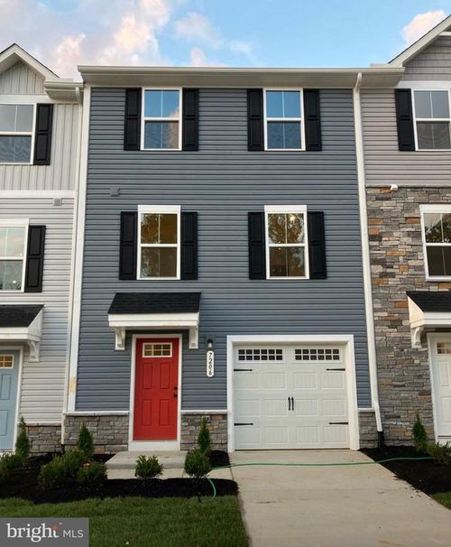 7206 Potomac Ter, Ruther Glen, VA, 22546-2452 | Card Image