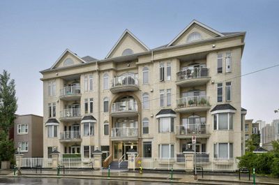 103 - 1026 12 Ave Sw, Condo with 2 bedrooms, 2 bathrooms and 1 parking in Calgary AB | Image 1