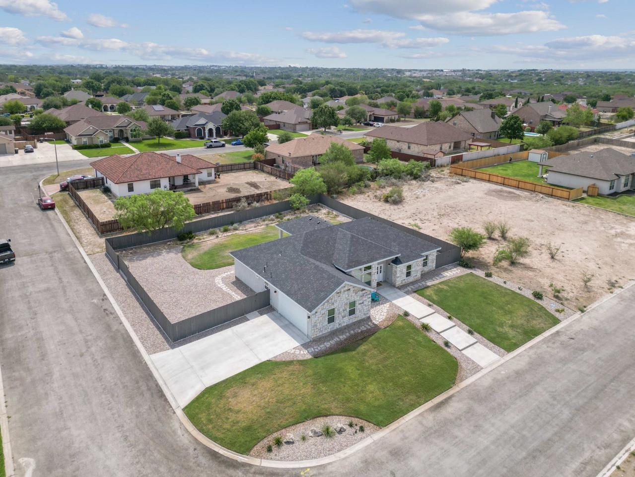Residential in Del Rio 4