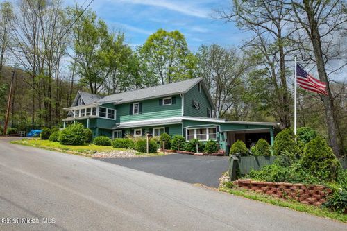 150 Mohican St, Lake George, NY, 12845-1620 | Card Image
