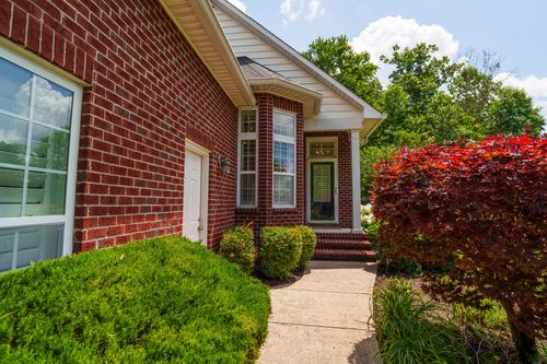 712 Maple Point Dr, Cookeville, TN, 38501-7002 | Card Image