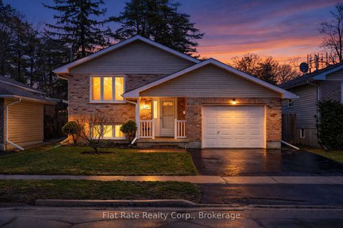 129 Dumble Ave, Peterborough, ON, K9H5A9 | Card Image
