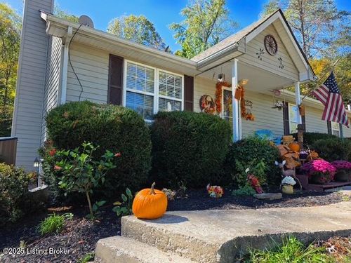 3805 Wilson Creek Rd, Lebanon Junction, KY, 40150-8384 | Card Image